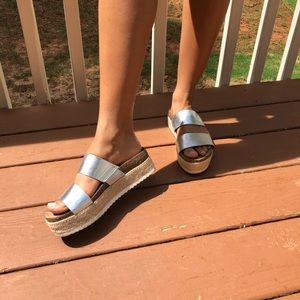 Platform sandals